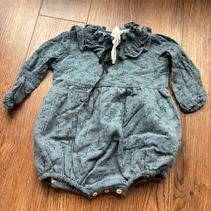 NWT Cosmosophie Floral Ruffle Collar Romper One Piece